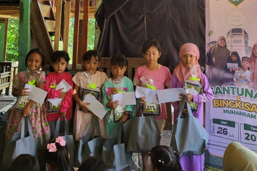 Santunan dan Bingkisan Tahap 2 Telah Tersampaikan